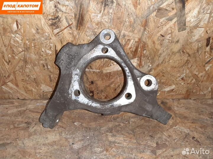 Кулак передний левый Opel Insignia (A) рест