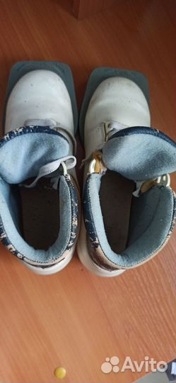 Лыжные ботинки Botas, Чехия р.35(22,5см)