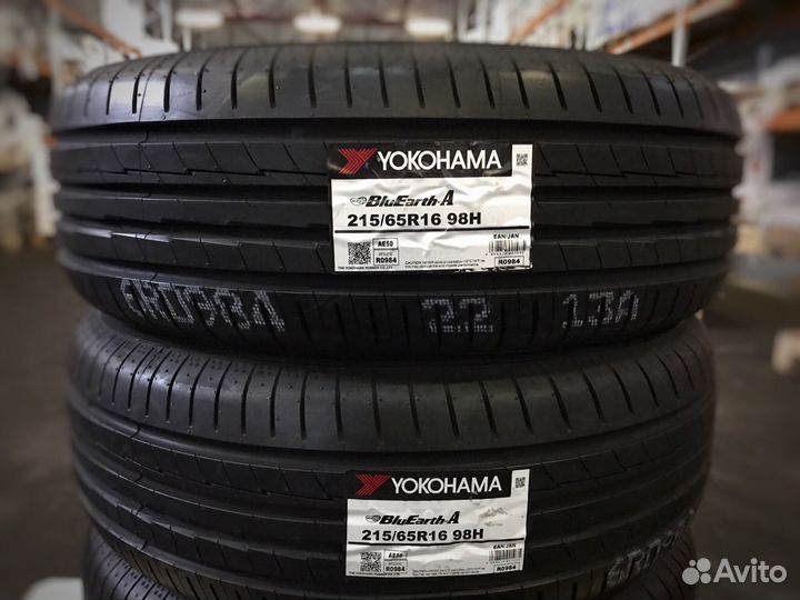 Yokohama BluEarth-XT AE61 215/65 R16 98H