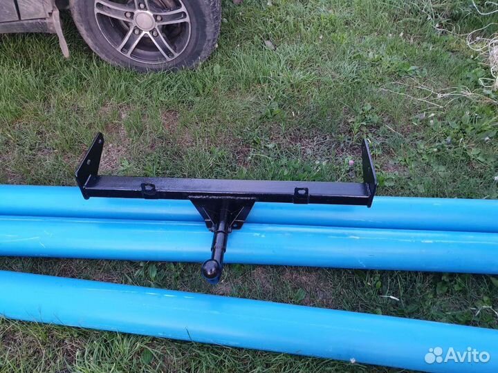 Фаркоп на гранту седан