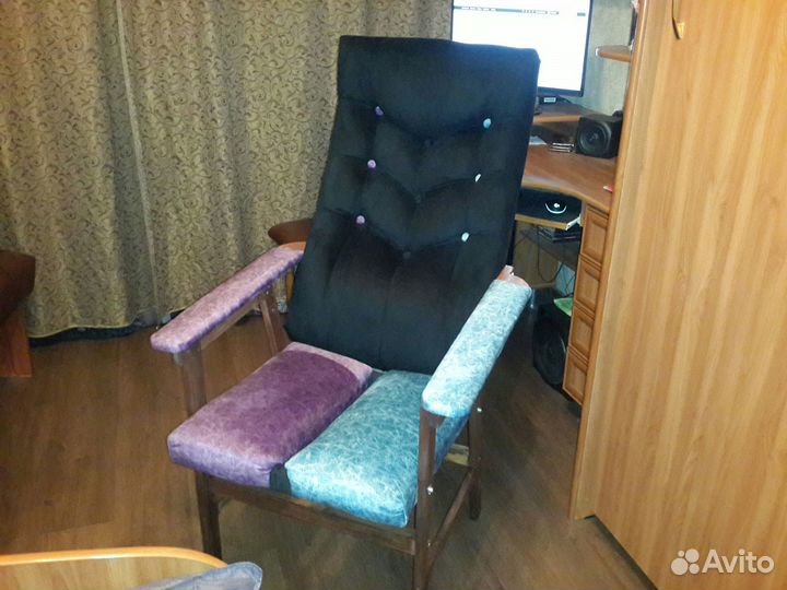 Компьютерное кресло анатомическое