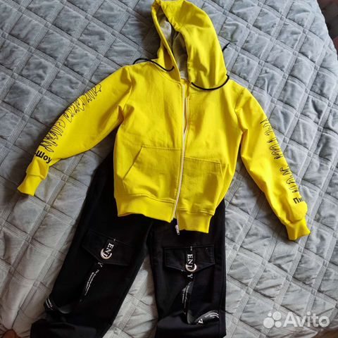 Спортивный костюм для девочки