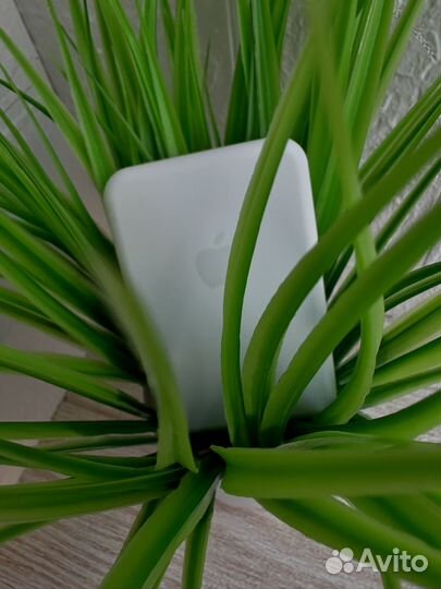 Magsafe battery pack