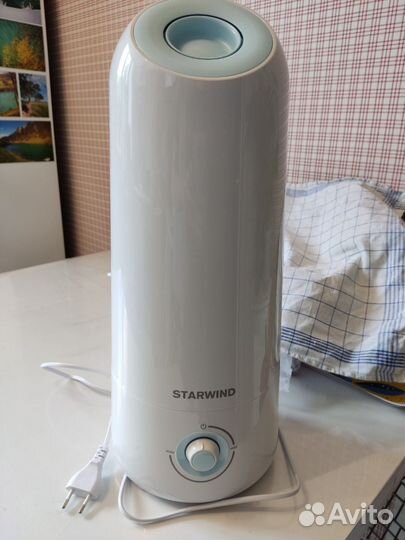 Увлажнитель воздуха Starwind SHC1530 25Вт ультразв