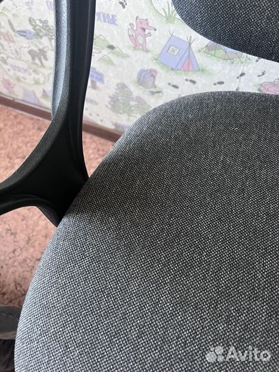 Компьютерное кресло (компьтерный стул)