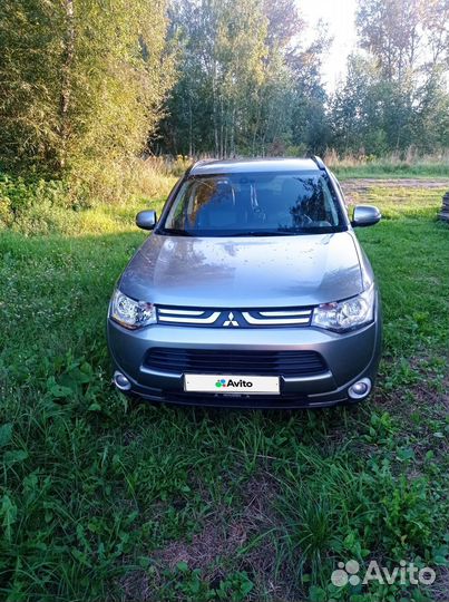 Mitsubishi Outlander, 2012