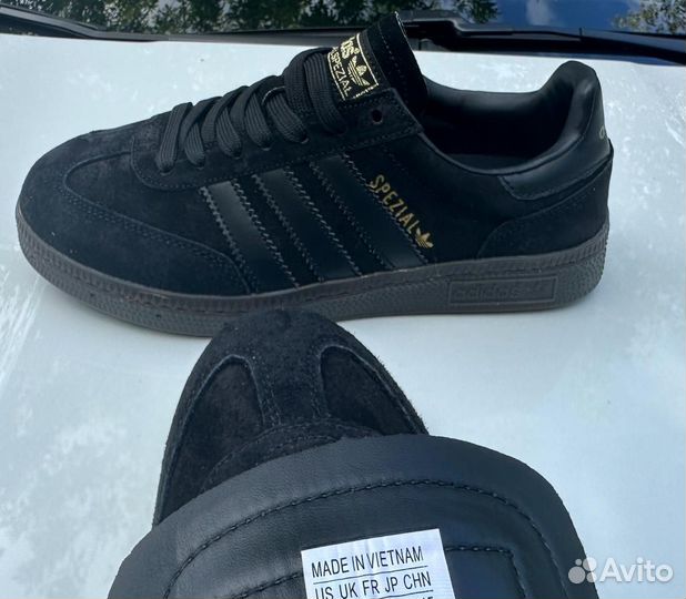 Кроссовки adidas
