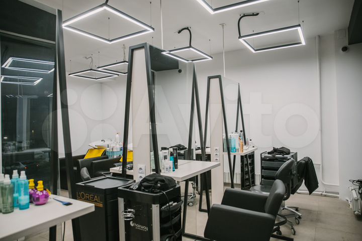 Свободы 36 / 147 м2 /1200руб/ Салон красоты