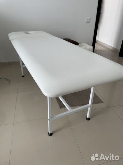 Массажная кушетка