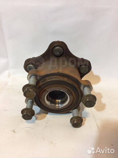 Ступица задняя левая правая на Infiniti Jx35 Qx60