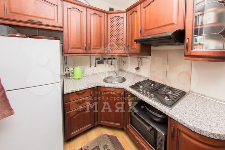 2-к. квартира, 42 м², 2/4 эт.