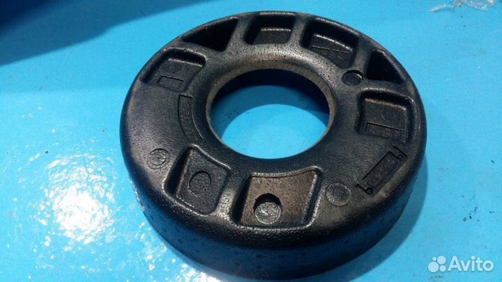 Кронштейн запасного колеса Mercedes-Benz M-Class