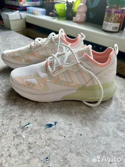 Кроссовки женские adidas 35 размер