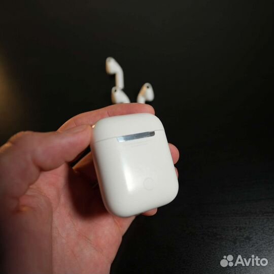 Беспроводные наушники airpods оригинал бу