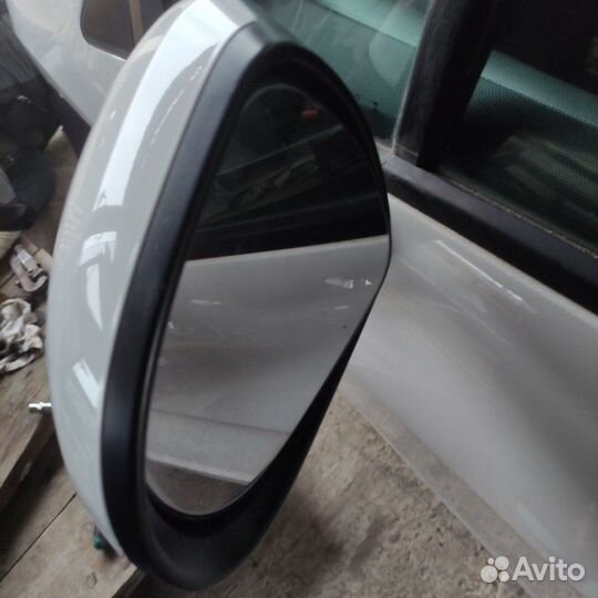 Зеркало заднего вида боковое левое Peugeot 408 1.6