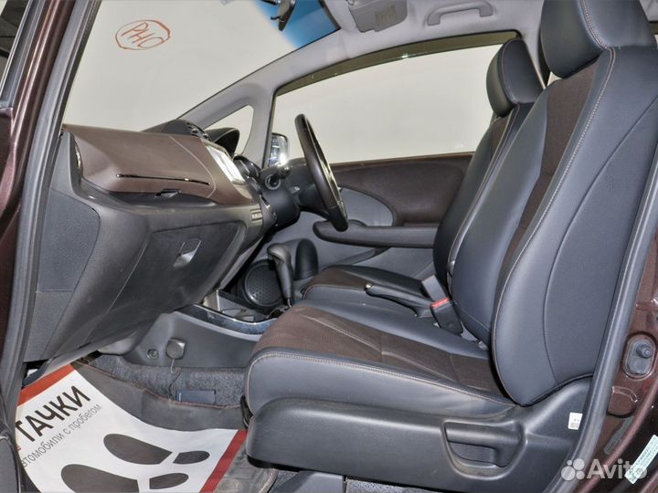Honda Fit Shuttle 1.3 CVT, 2011, 114 777 км
