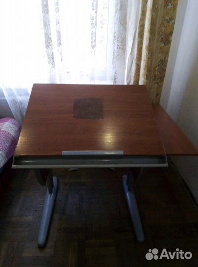 Растущая парта-трансформер