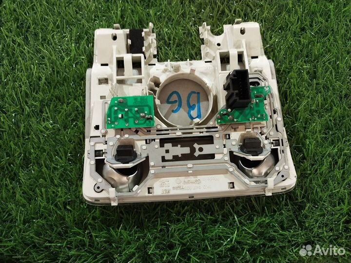 Плафон салона Volkswagen