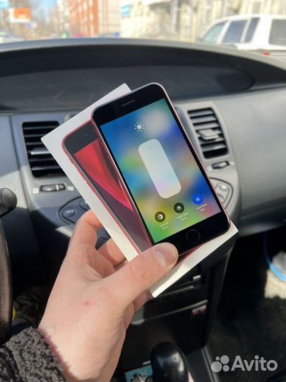 iPhone SE (2020), 128 ГБ
