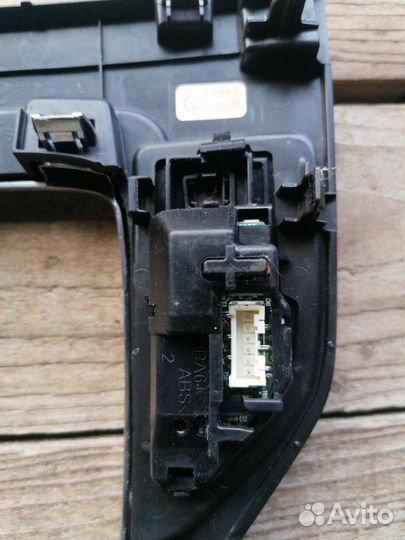 Накладка на консоль Mazda 3 BM 1.6 ZM-DE 2013-2016