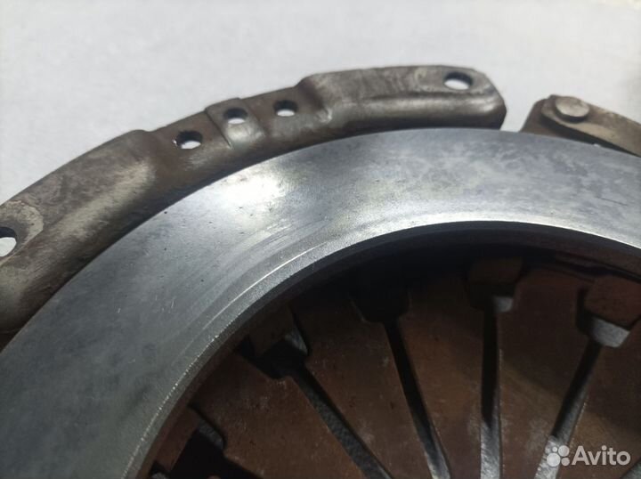 Маховик в сборе со сцеплением 215мм Saab9000