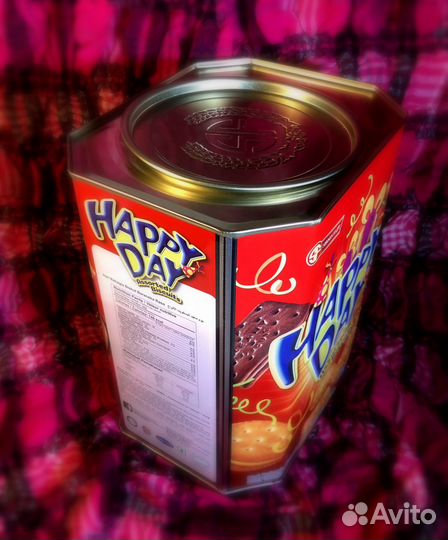 Металлическая банка 