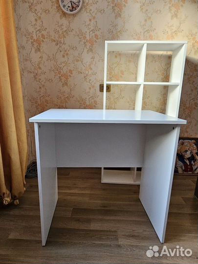 Письменный стол IKEA белый бронь
