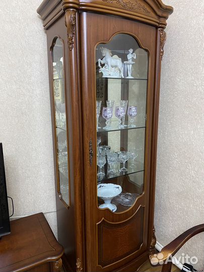 Мебель стенки и горки