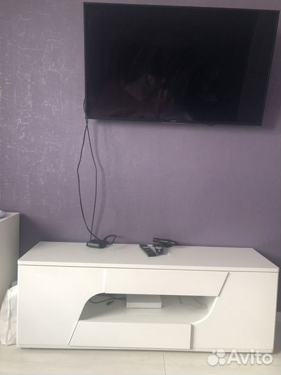 Тумба под телевизор