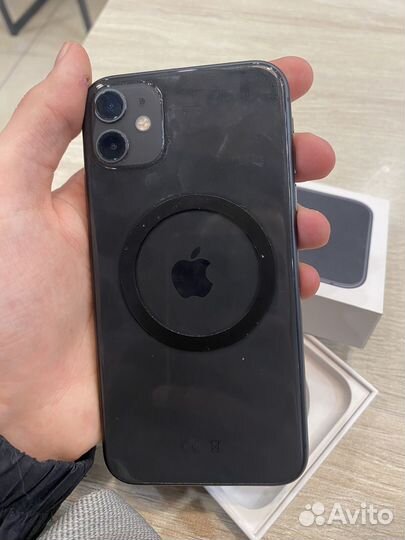 iPhone 11, 64 ГБ