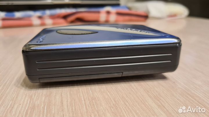 Sоny Wаlkmаn WM-eх192 Кассетный плеер