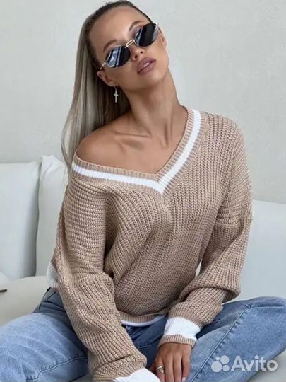 Свитер женский
