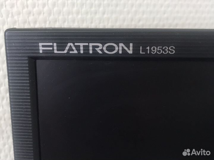 Монитор LG flatron