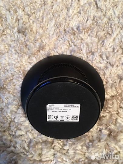 Беспроводная зарядка samsung EP-NG930