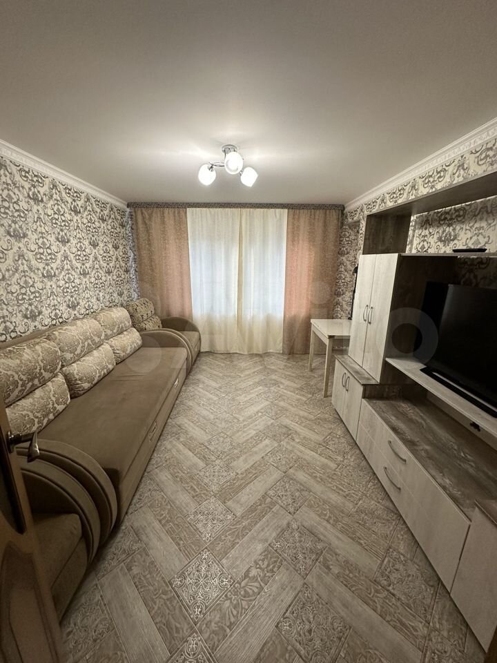 2-к. квартира, 50 м², 1/5 эт.