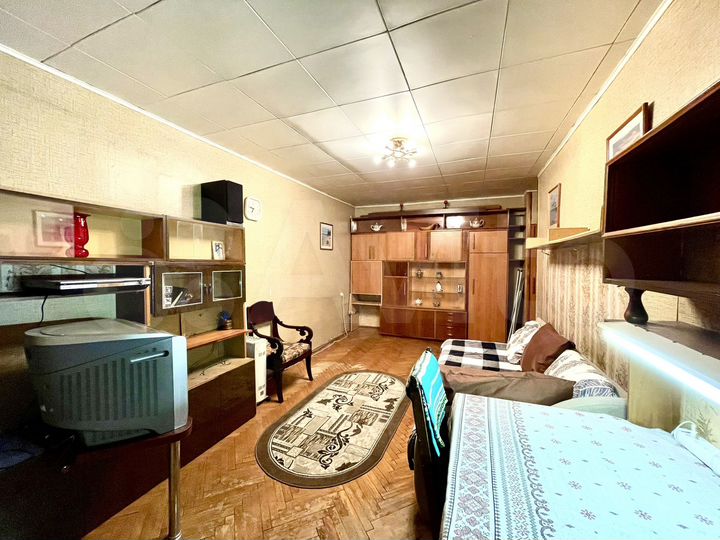 2-к. квартира, 55 м², 3/9 эт.