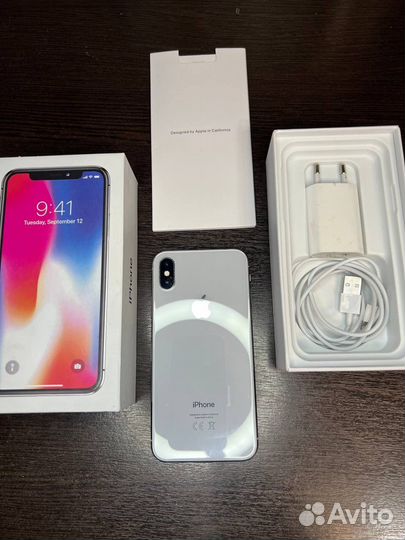 iPhone X, 64 ГБ