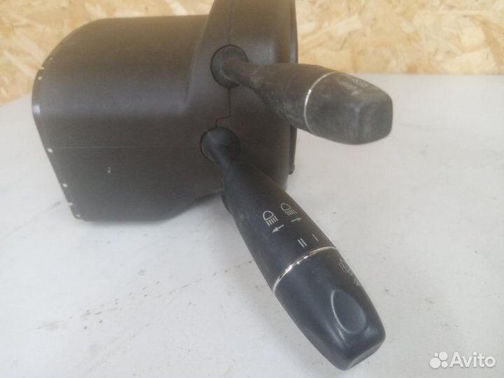 Переключатель подрулевой Mercedes C-Class W204