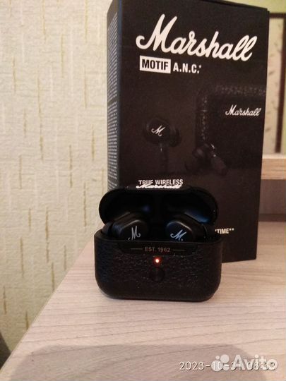 Беспроводные наушники новые