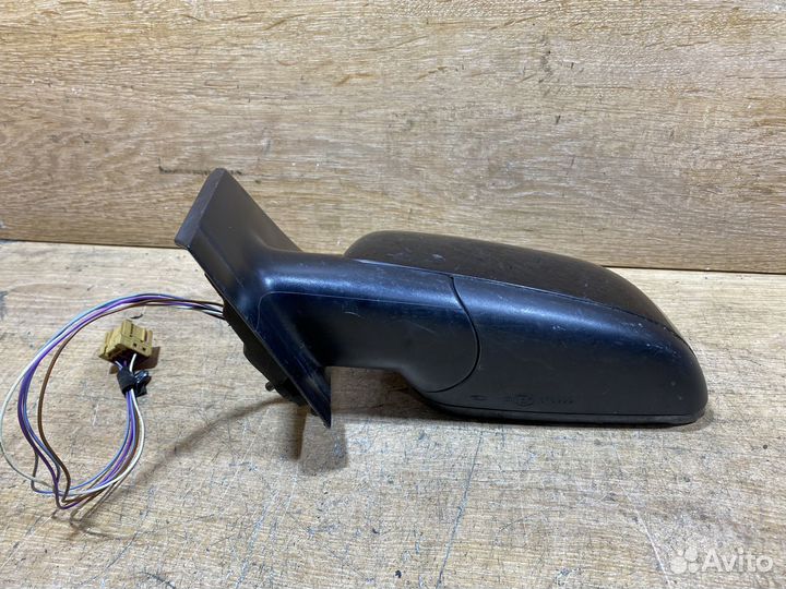 Зеркало левое VW Polo 4 дорест Арт. 7720527