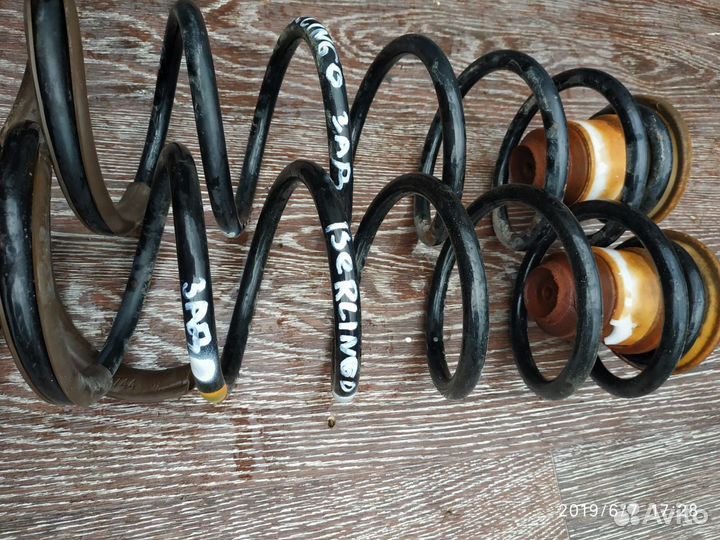 Пружина задняя для Citroen Berlingo (B9) 2008)