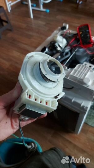 Ремонт стиральных машин и холодильников