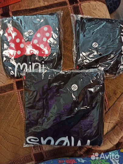 Три футболки 