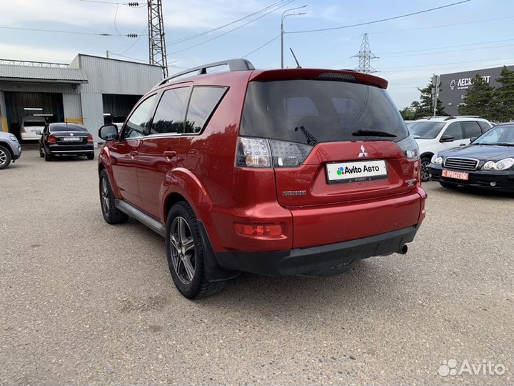 Mitsubishi Outlander 2.0 CVT, 2011, 242 988 км