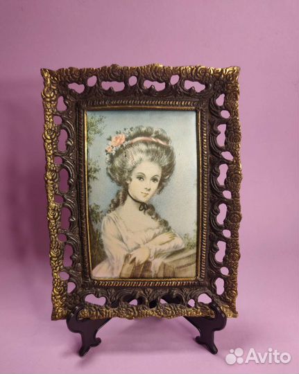 Шелкография в бронзовой раме