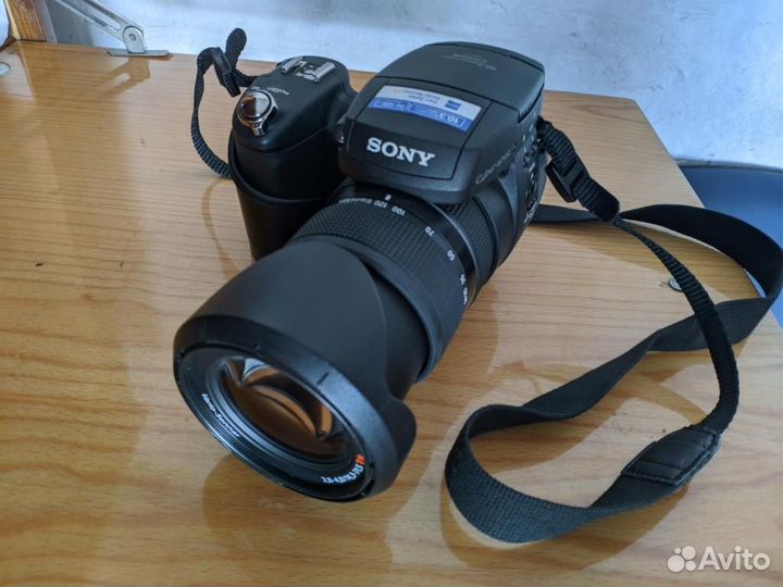 Sony DSC-R1 Cybershot