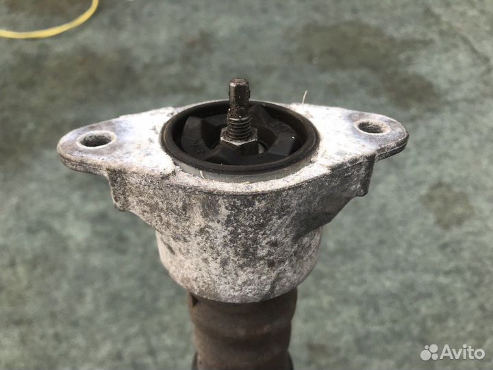 Стойка амортизатора форд фьюжн фиеста