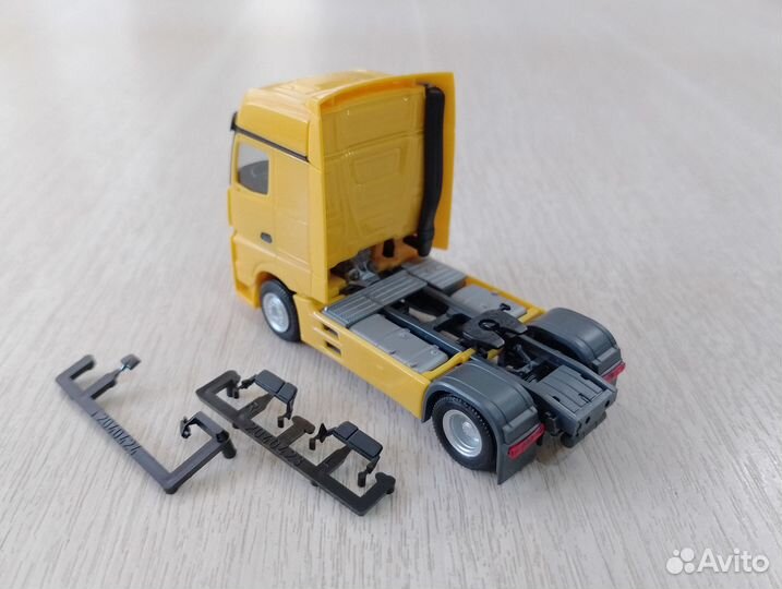 809) Тягач Mercedes Benz Actros 11 ZM