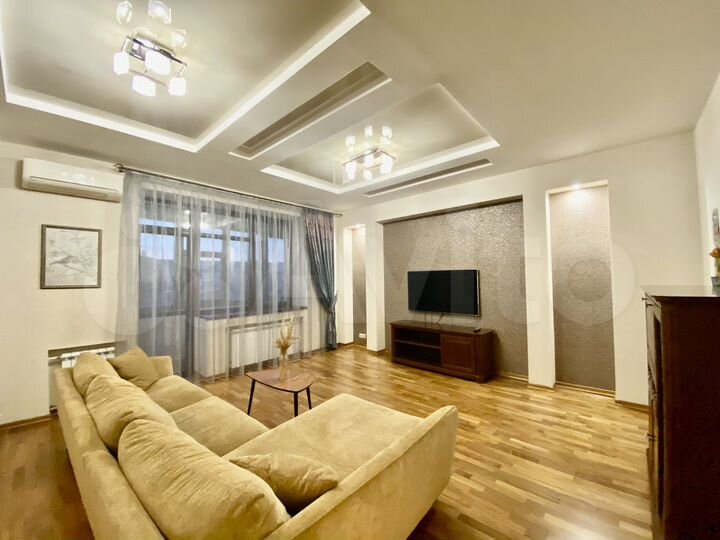 4-к. квартира, 147,6 м², 3/6 эт.