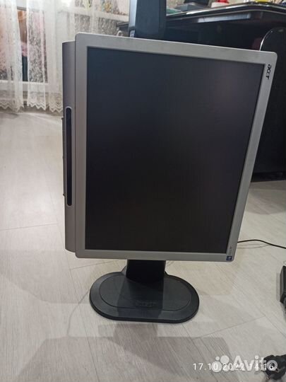 Монитор Acer 17''